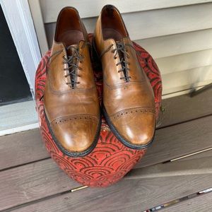 Allen Edmonds fifth ave size 11D light brown pre owned